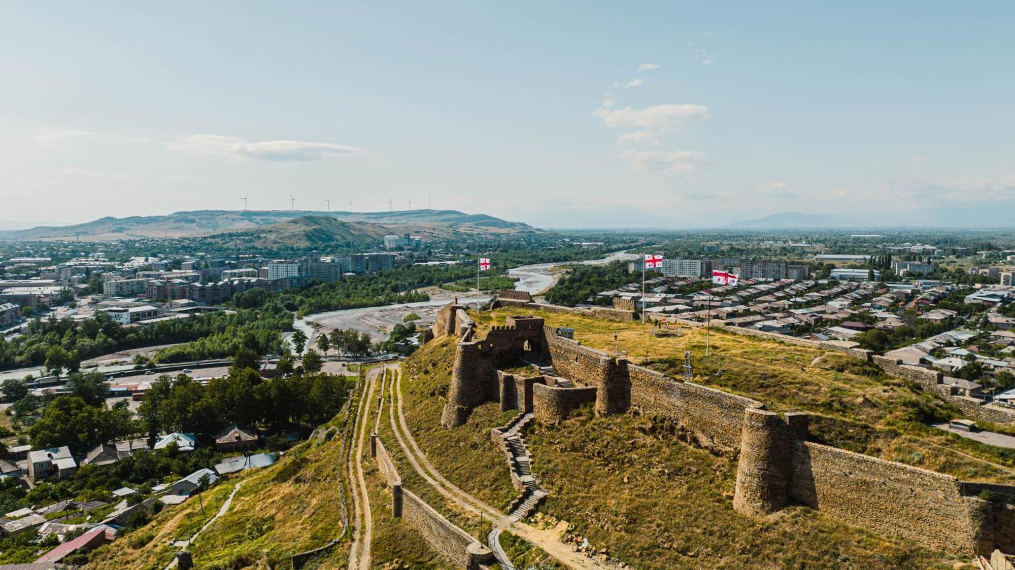 Gori Inn Bagian luar foto